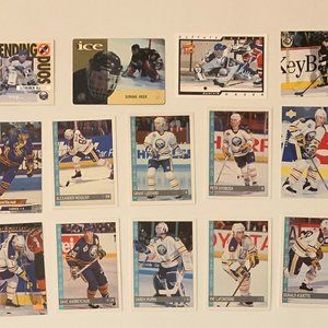 Buffalo Sabres Vintage NHL Hockey Cards - Lot of 20 w/ Hasek, Lafontaine